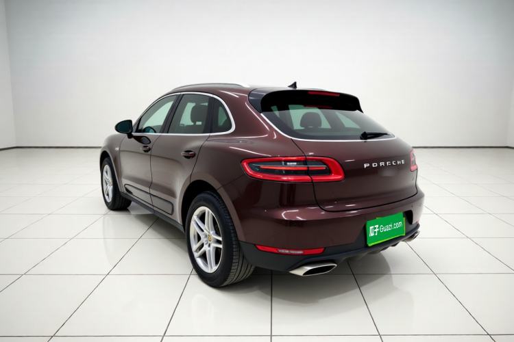 Used Porsche Macan 2017 Macan 2.0T Rear Left 45 Deg