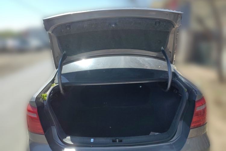 Used Volkswagen Bora 2013 1.6L Manual Fashion Edition
