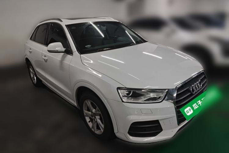 Used Audi Q3 2016 35 TFSI Fashion Model Front Right 45 Deg