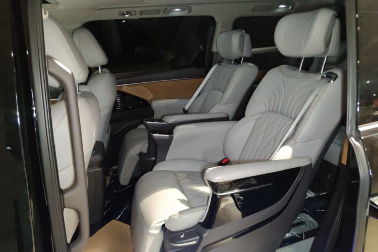 Used GAC Trumpchi M8 2024 Master Series 400T Prestige Edition