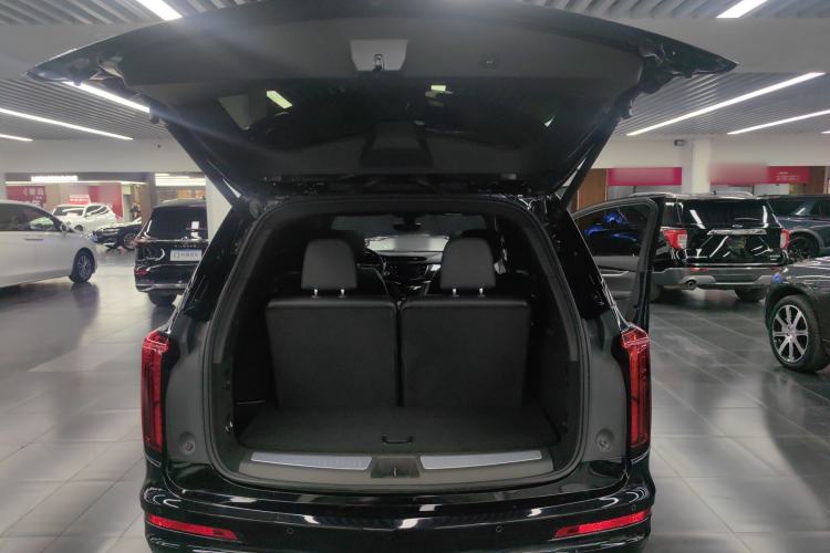 Used Cadillac XT6 2022 2.0T Six-Seater Four-Wheel Drive Luxury Version
