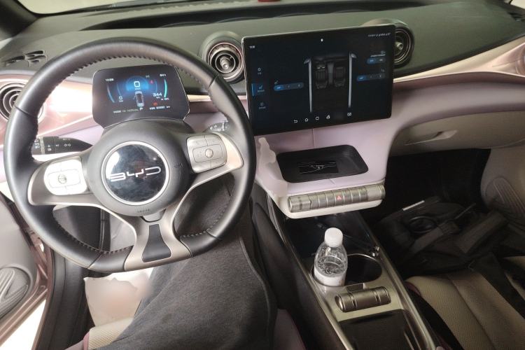 Used BYD Dolphin 2023 420 km Fashion Edition
