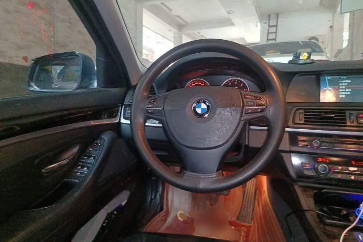 Used BMW 5 Series 2012 523Li Leading Model Steering Wheel