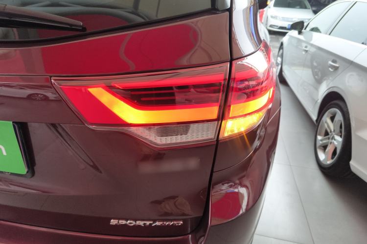 Used Toyota Highlander 2018 2.0T Four-Wheel Drive Luxury Edition 7 Seats China V Emission Standard
