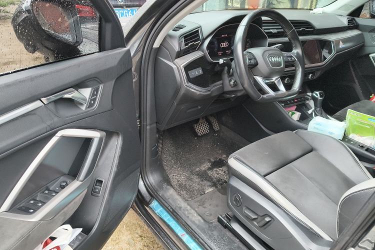 Used Audi Q3 2021 35 TFSI Fashion Dynamic Model