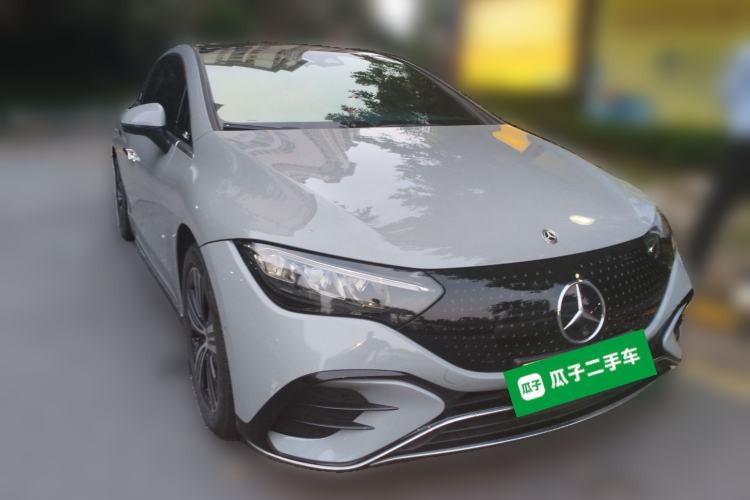 Used Mercedes-Benz EQE 2022 350 Luxury Edition Front Right 45 Deg