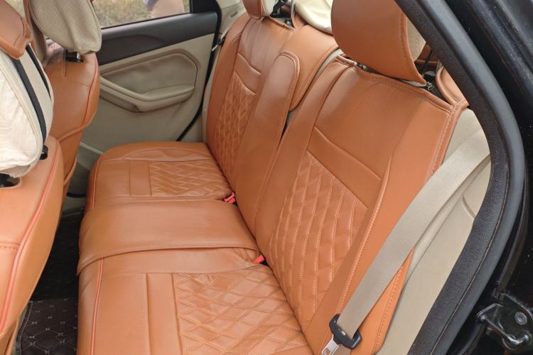 Used Ford Focus 2012 Sedan Classic 1.8L Manual Base Model