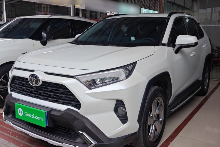 Used Toyota RAV4 2022 2.0L CVT Two-Wheel Drive Fashion Edition