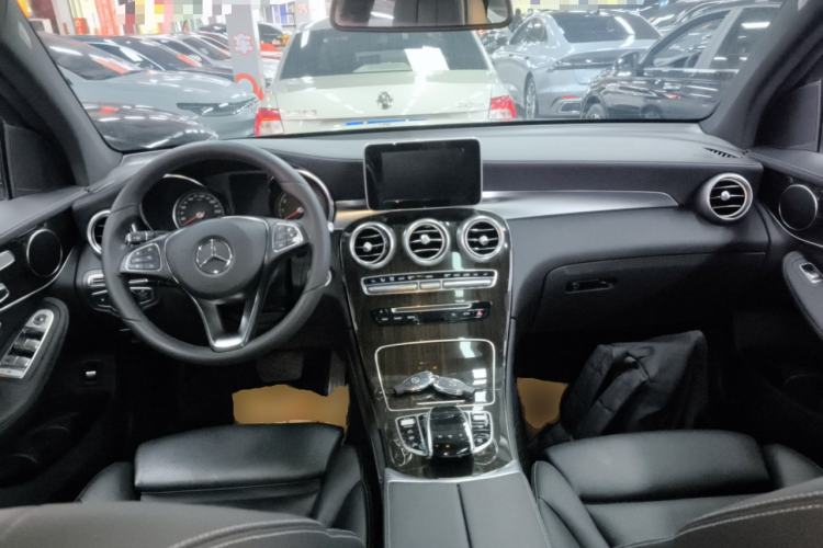 Used Mercedes-Benz GLC 2017 GLC 260 4MATIC Dynamic Edition