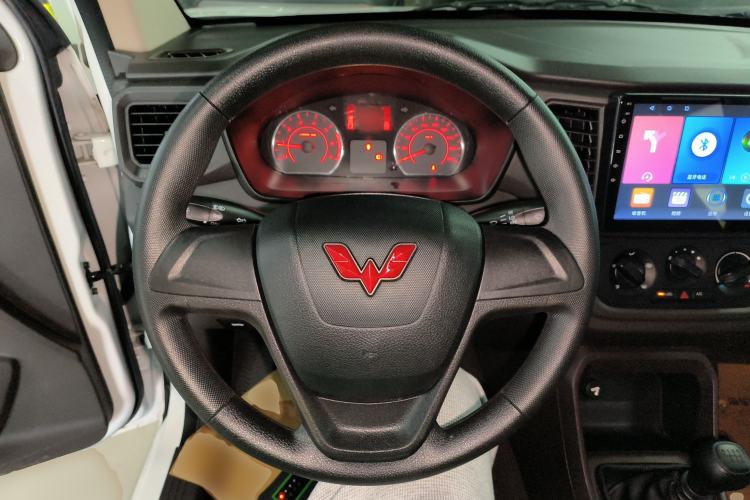 Used Wuling Hongguang V 2021 1.5L Jingqu Version LAR Steering Wheel