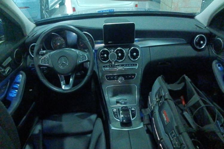 Used Mercedes-Benz C-Class 2017 C 200 L Sport Edition Center Console