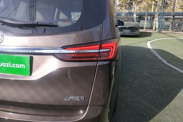 Used Buick GL8 2023 Land Executive Class Comfort Model