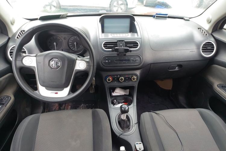 Used MG 3 2013 1.5L Manual Value Edition Center Console