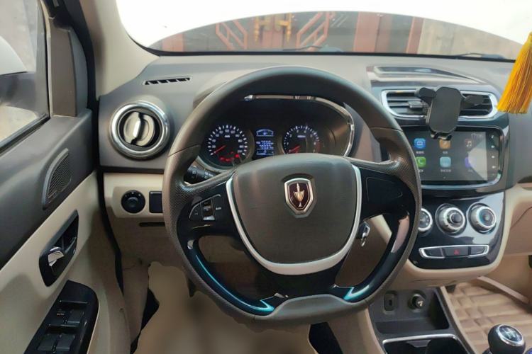 Used Jinbei 750 2016 1.5L Flagship Edition