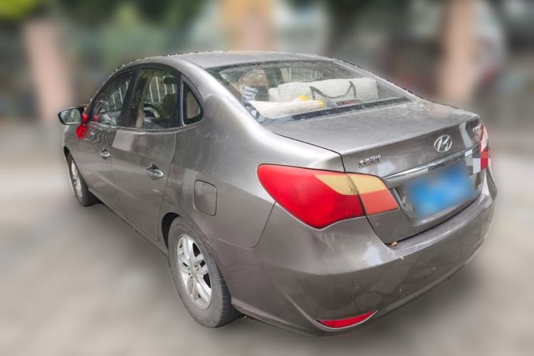 Used Hyundai Celesta 2011 1.6L Manual Luxury Model
