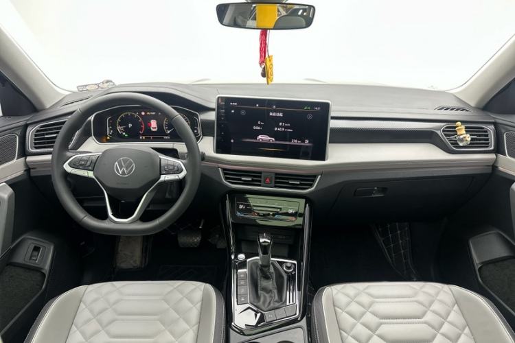 Used Volkswagen Tayron 2023 280TSI Two-Wheel-Drive Luxury Plus Advanced Version Interior 1