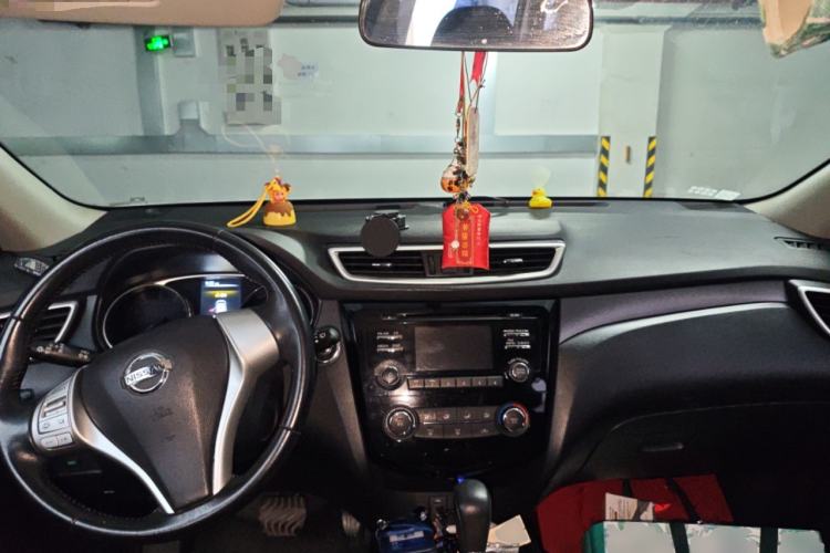 Used Nissan X-Trail 2016 2.0L CVT Smart Enjoyment Version 4WD