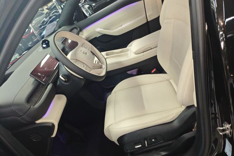 Used Nio ES6 2024 75 kWh
