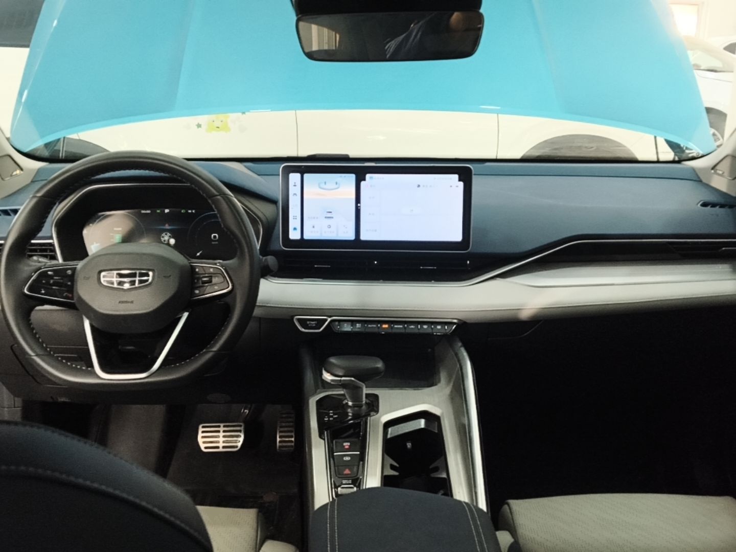 Geely Auto Preface 2023 2.0TD Prestige Version — снимка 12