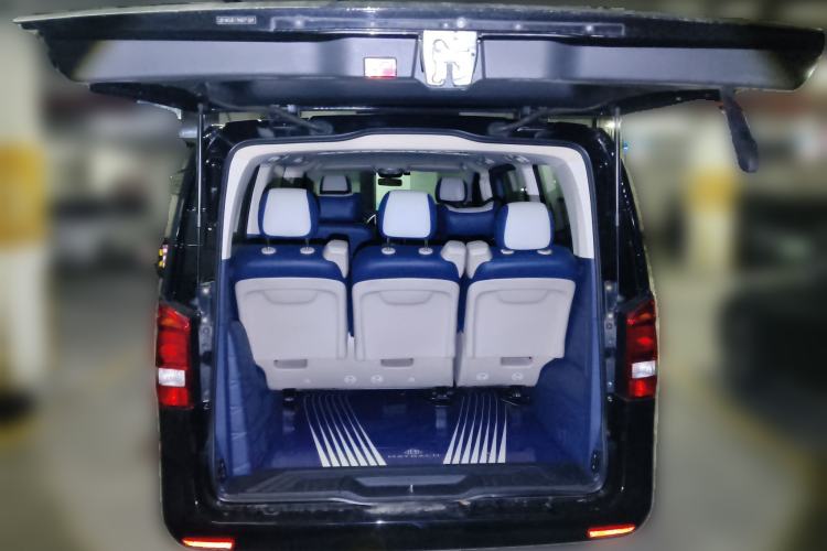 Used Mercedes-Benz Vito 2018 2.0T Elite Version 7 Seats China VI Emission Standard
