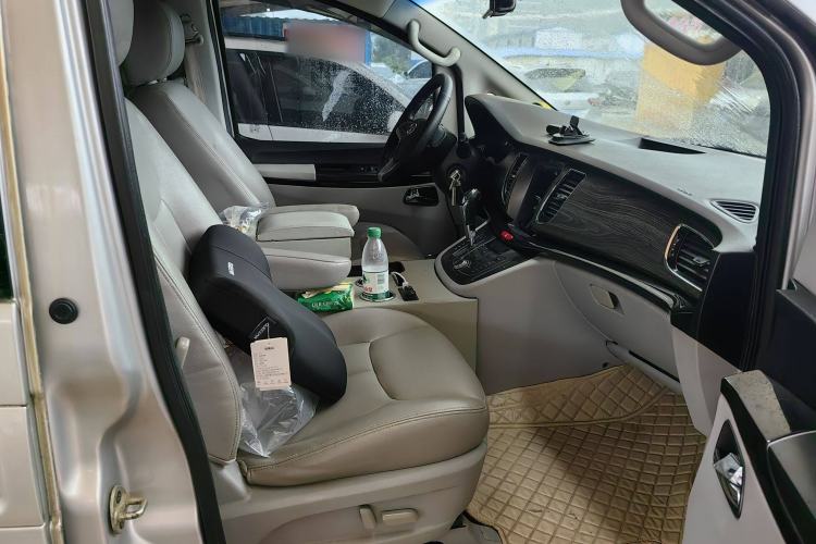 Used JAC Refine M5 2013 2.0T Gasoline Automatic Business Edition
