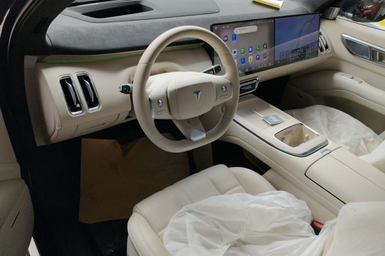 Used Deepal S09 2025 Four-Wheel Drive Ultra+ Custom Edition
