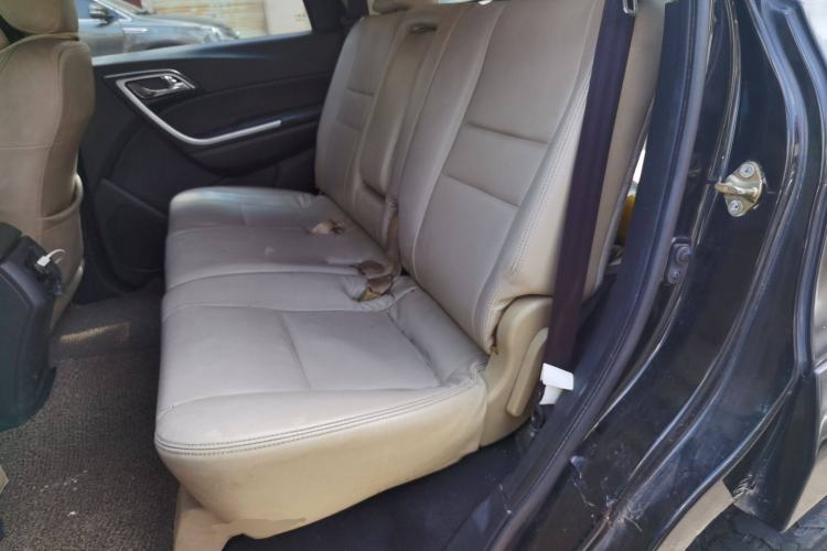 Used JMC Yusheng S350 2013 2.4T Automatic 2WD Diesel Luxury Edition 5 Seats
