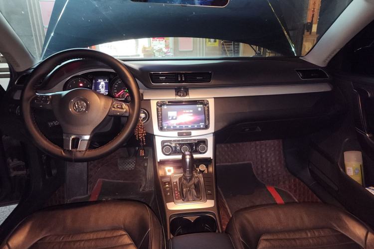 Used Volkswagen Magotan 2016 1.8TSI Smart Comfort Model Center Console