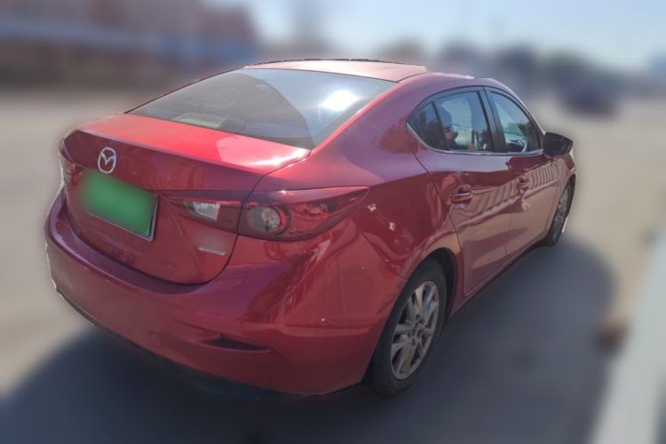 Used Mazda Mazda 3 Axela 2016 Sedan 1.5L Automatic Luxury Model
