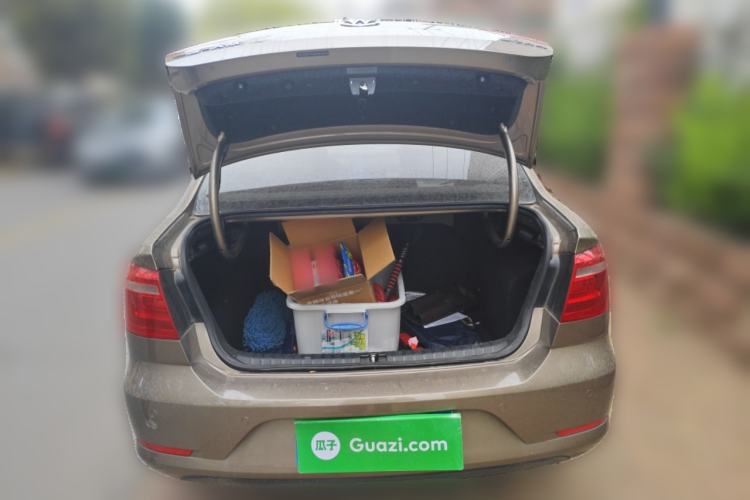 Used Volkswagen Bora 2014 1.6L Automatic Fashion Model Trunk