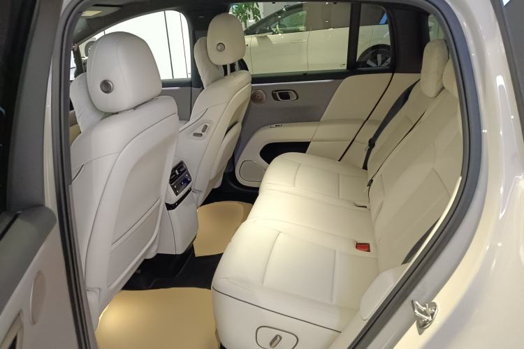 Used Li Auto i6 2025 Model Two-Wheel-Drive Standard Type Left Rear Seat