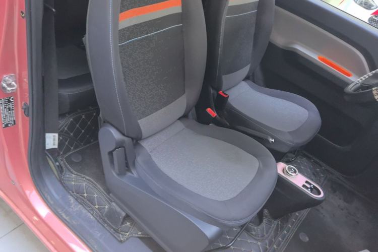 Used Wuling Hongguang MINIEV 2020 Freedom Version Lithium Iron Phosphate Right Front Seat