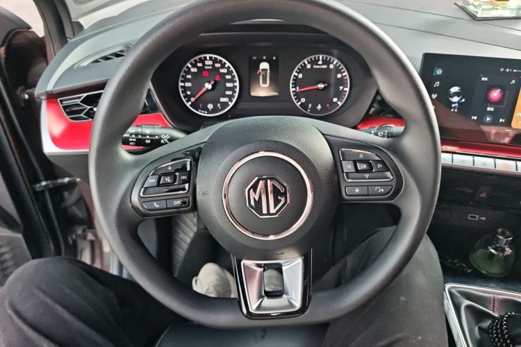 Used MG 5 2021 180 DVVT Manual Youth Luxury Edition
