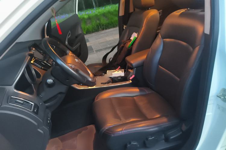 Used Huatai Santa Fe 2017 1.5T Gasoline Automatic Two-Wheel Drive Smart Enjoyment i3 Model
