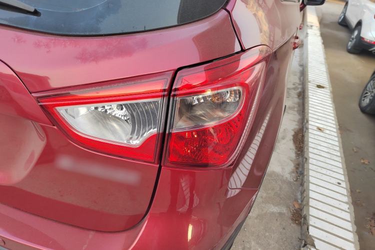 Used Suzuki S-Cross 2014 1.6L CVT Two-Wheel Drive Elite Version