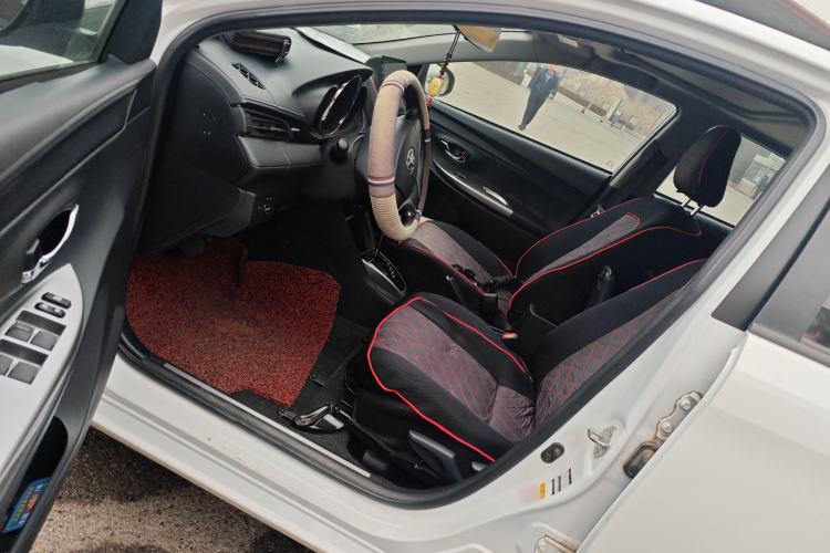 Used Toyota YARiS L Zhi Xuan 2016 Revised Version 1.5G CVT with Dynamic Sunroof