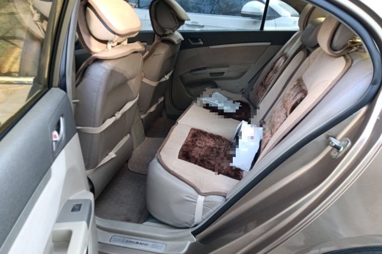 Used Geely Auto Classic Emgrand 2013 Sedan 1.8L Manual Elite CNG Model
