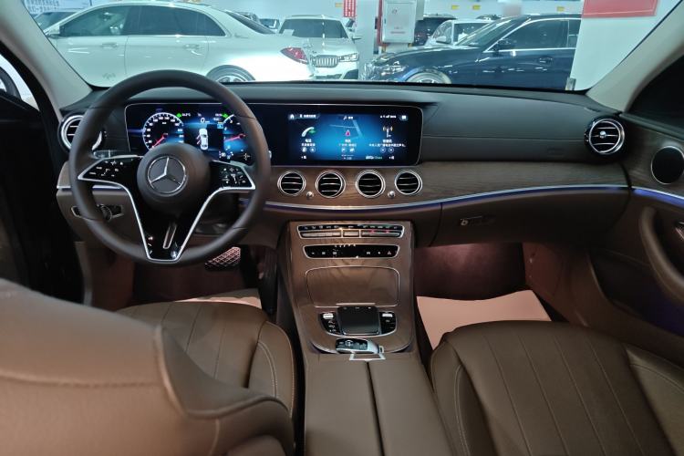 Used Mercedes-Benz E-Class 2023 Updated E 300 L Fashion Edition
