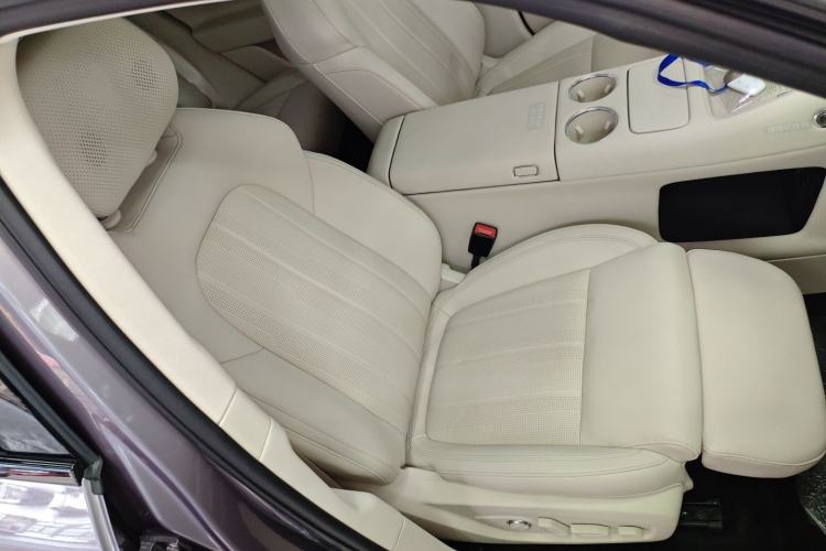 Used VOYAH FREE 2025 Model FREE+ Four-Wheel-Drive Qiankun Edition Right Front Seat