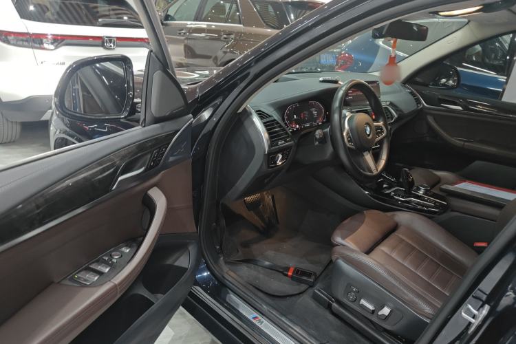 Used BMW X3 2020 xDrive30i Luxury Model with M Sport Package
