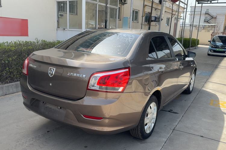 Used Baojun 630 2014 1.5L manual standard version