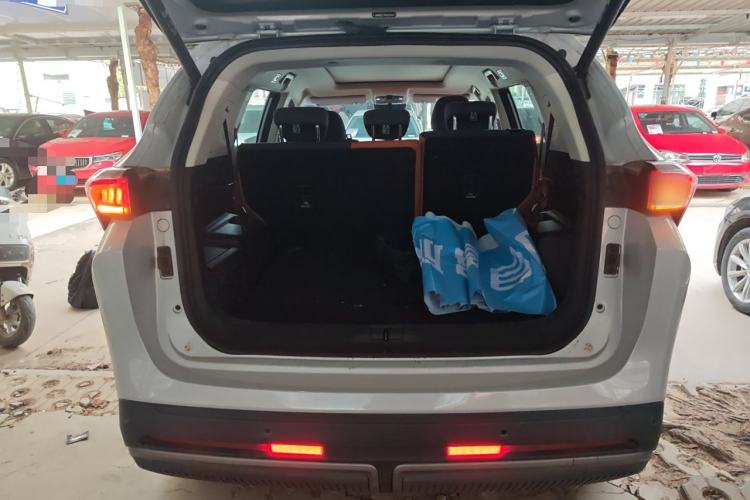 Used JETOUR Shanhai L7 2024 1.5T 120km ULTRA 7-Seater Trunk