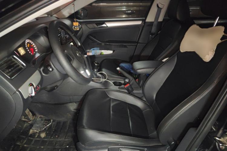 Used Volkswagen Sagitar 2014 Revised Version 1.6L Manual Comfort Edition Left Front Seat