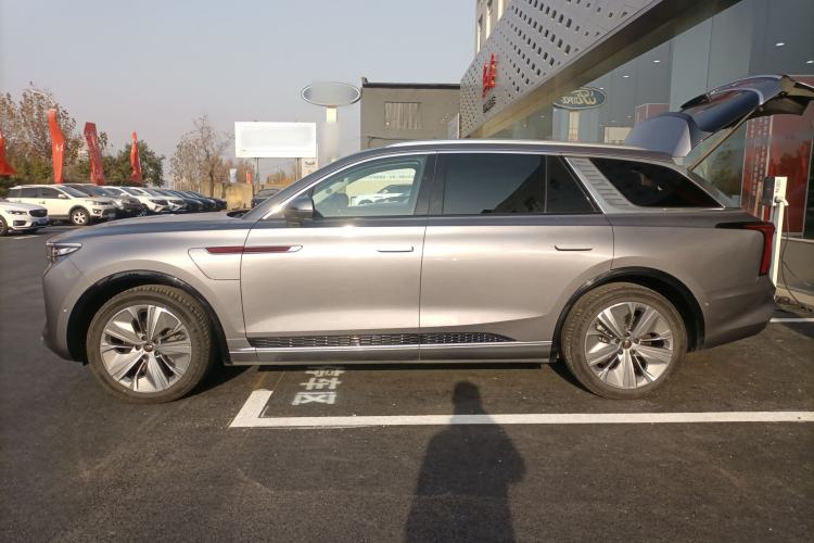 Used Hongqi E-HS9 2022 690 km Range Flagship Edition Six Seats
