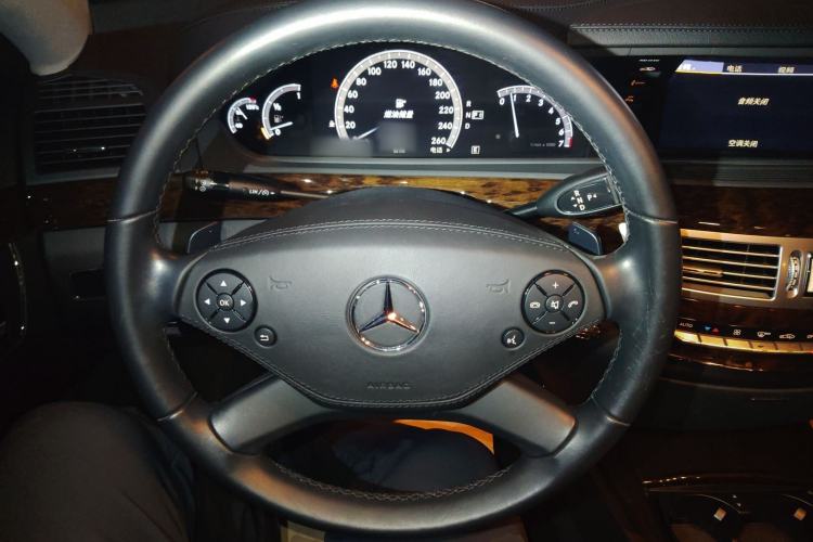 Used Mercedes-Benz S-Class 2012 S 300 L Business Standard Model
