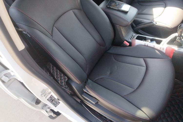 Used Baojun 560 2016 1.5T Manual Luxury Model Right Front Seat