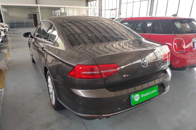 Used Volkswagen Magotan 2017 330TSI DSG Leading Model Rear Left 45 Deg