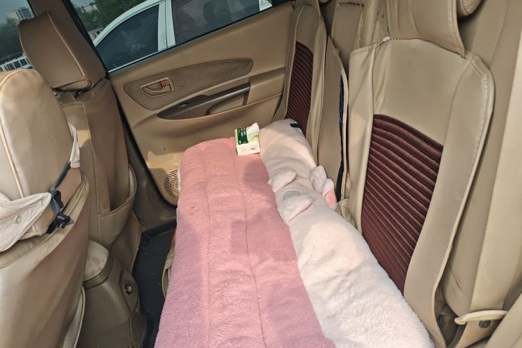 Used Hyundai Tucson 2013 2.0L Manual Two-Wheel Drive Fashion Edition Left Rear Seat