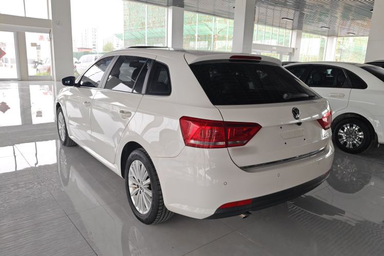 Used Volkswagen Gran Lavida 2015 1.6L Automatic Comfort Edition