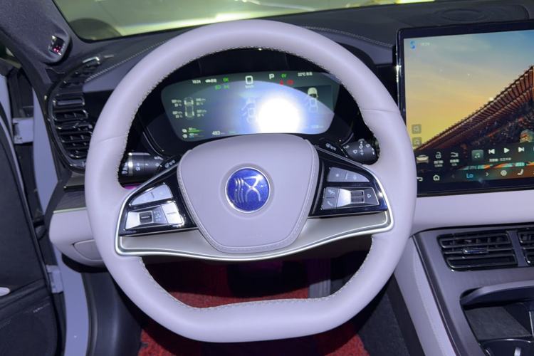 Used BYD Han 2025 DM-i Intelligent Driving Edition 125KM LiDAR Flagship Model Interior 8